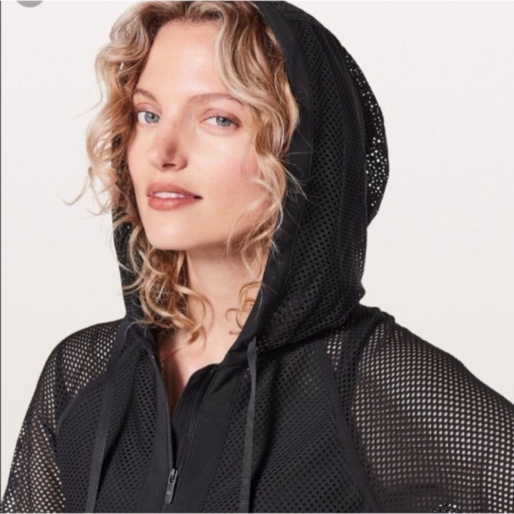 Lululemon Mesh On Mesh Jacket In Black Size 8 / L… - image 4